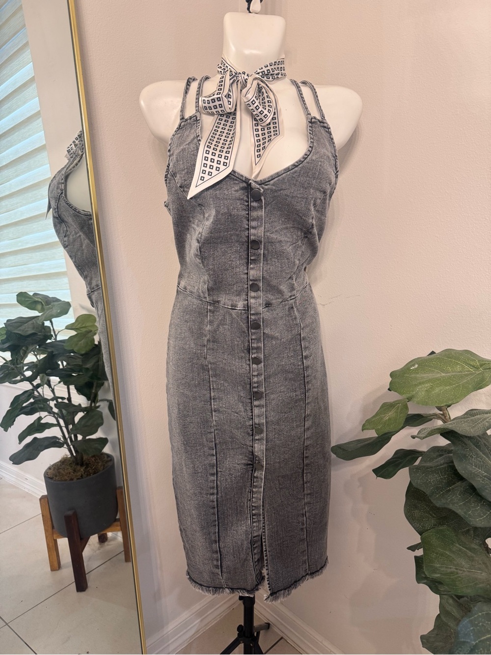VENUS Washed Black Denim Zip-Front Midi Dress